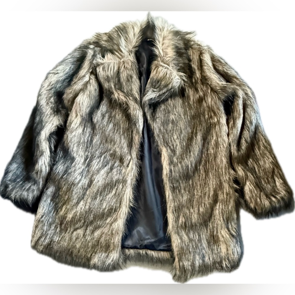 AIXIRUI Faux Fur Trimmed Coat